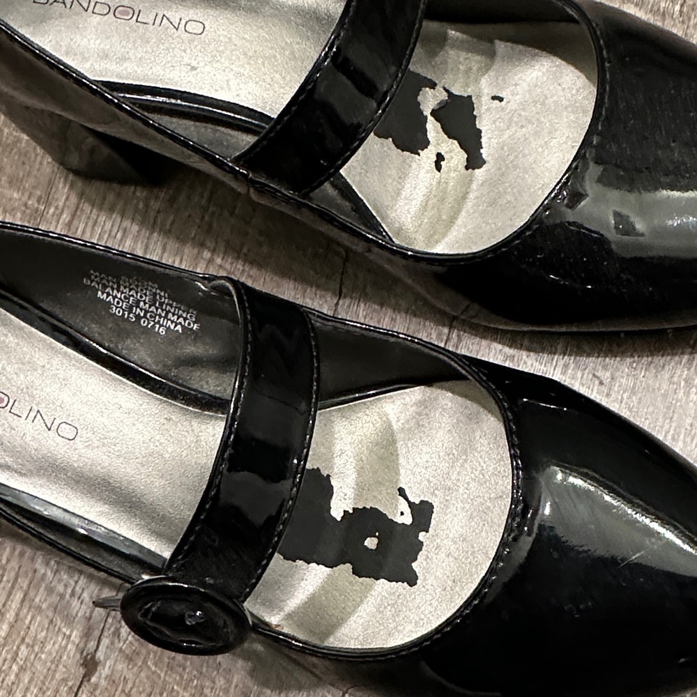 Bandolino Black Patent faux leather heeled Mary Jane Shoes size 7.5 - Picture 6 of 10